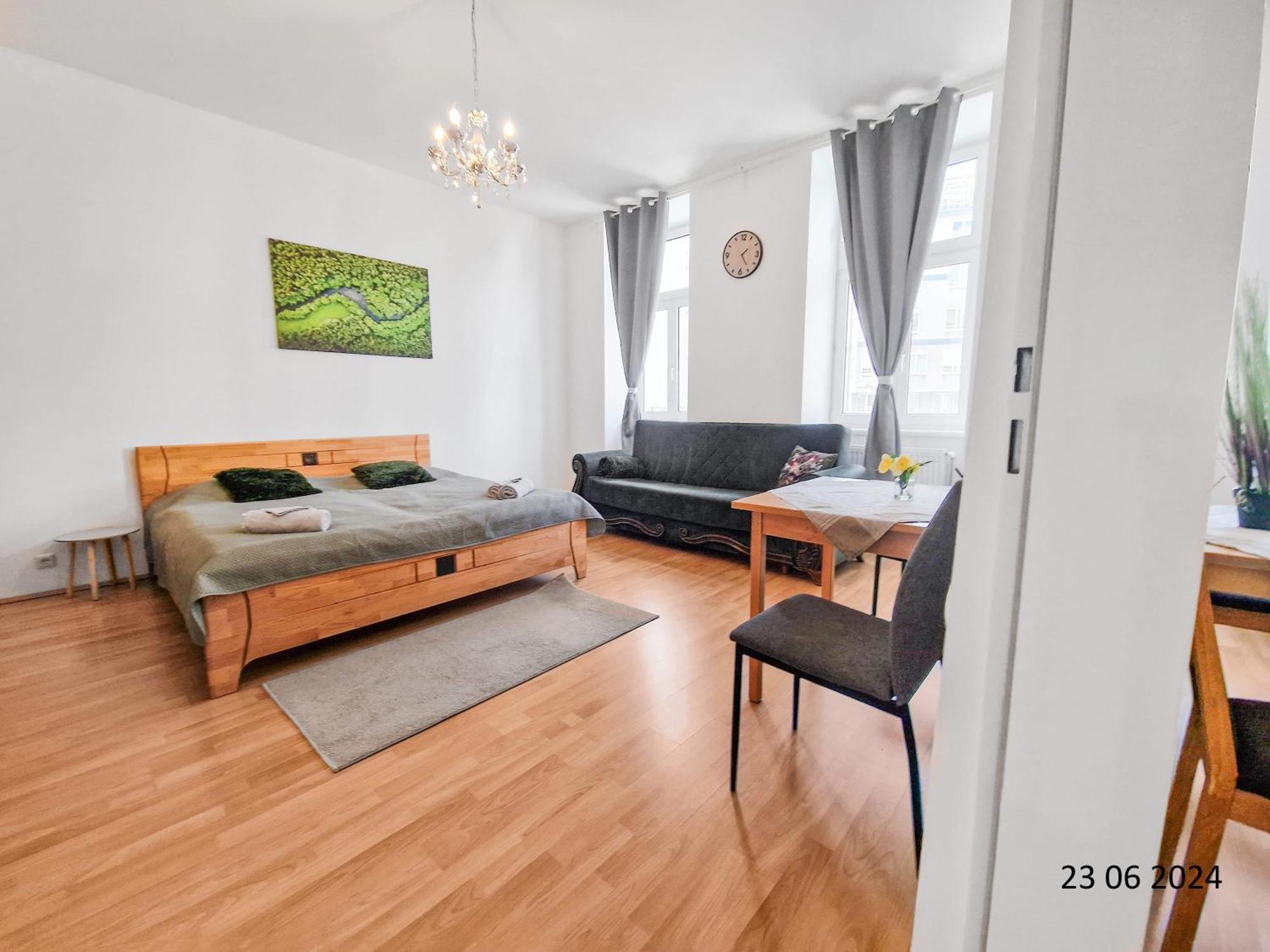 Elegant Three-Bedroom Suite ウィーン エクステリア 写真