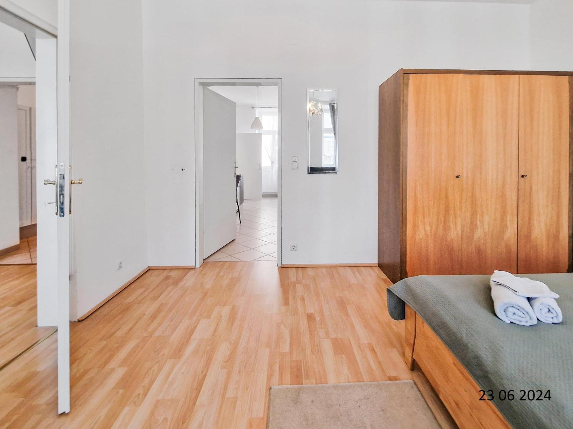 Elegant Three-Bedroom Suite ウィーン エクステリア 写真