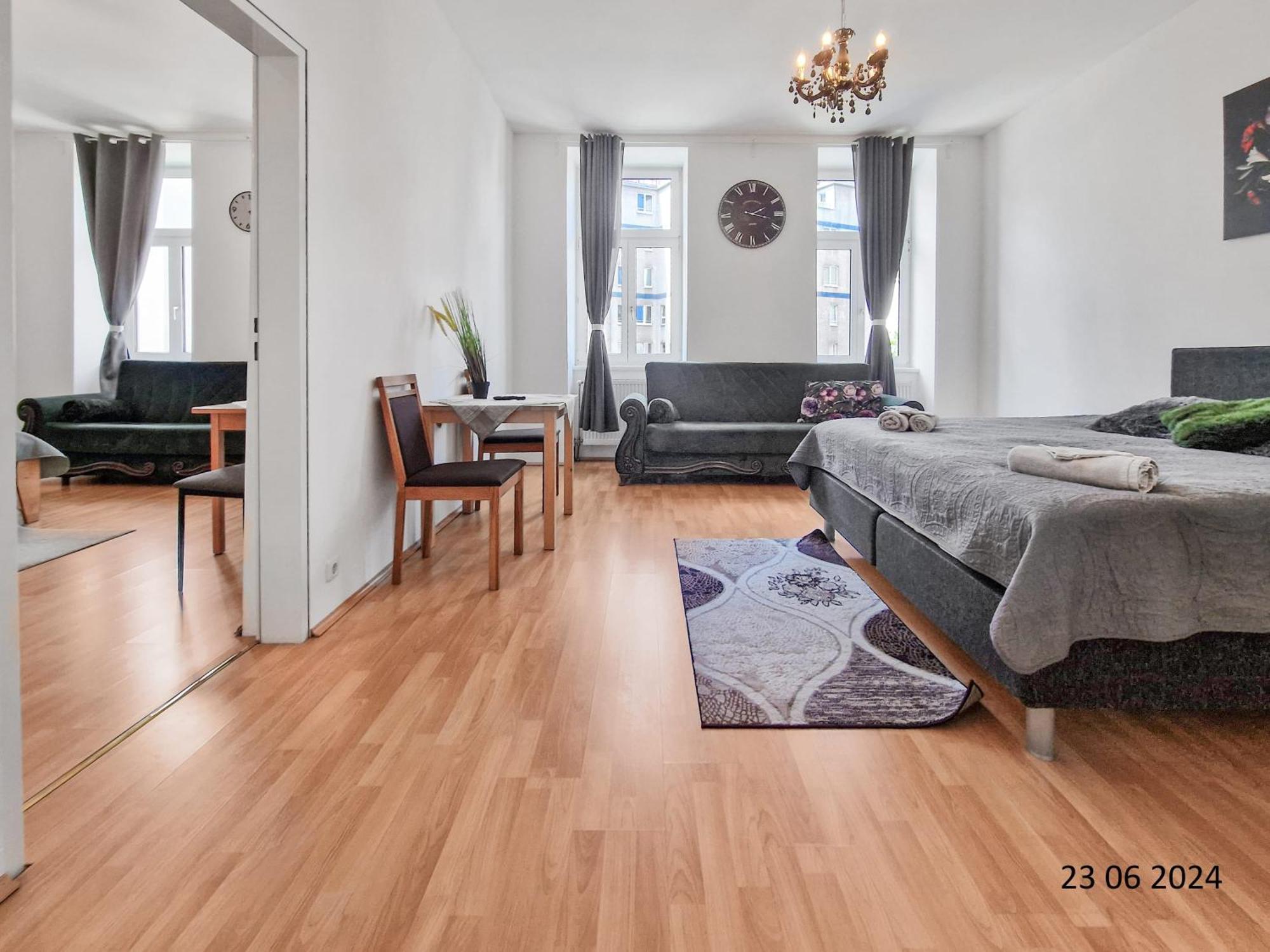 Elegant Three-Bedroom Suite ウィーン エクステリア 写真