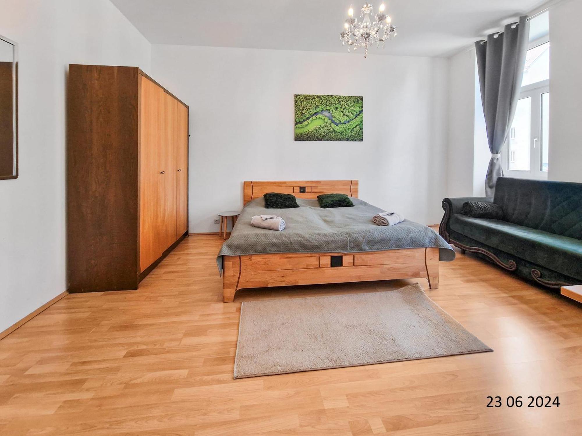 Elegant Three-Bedroom Suite ウィーン エクステリア 写真
