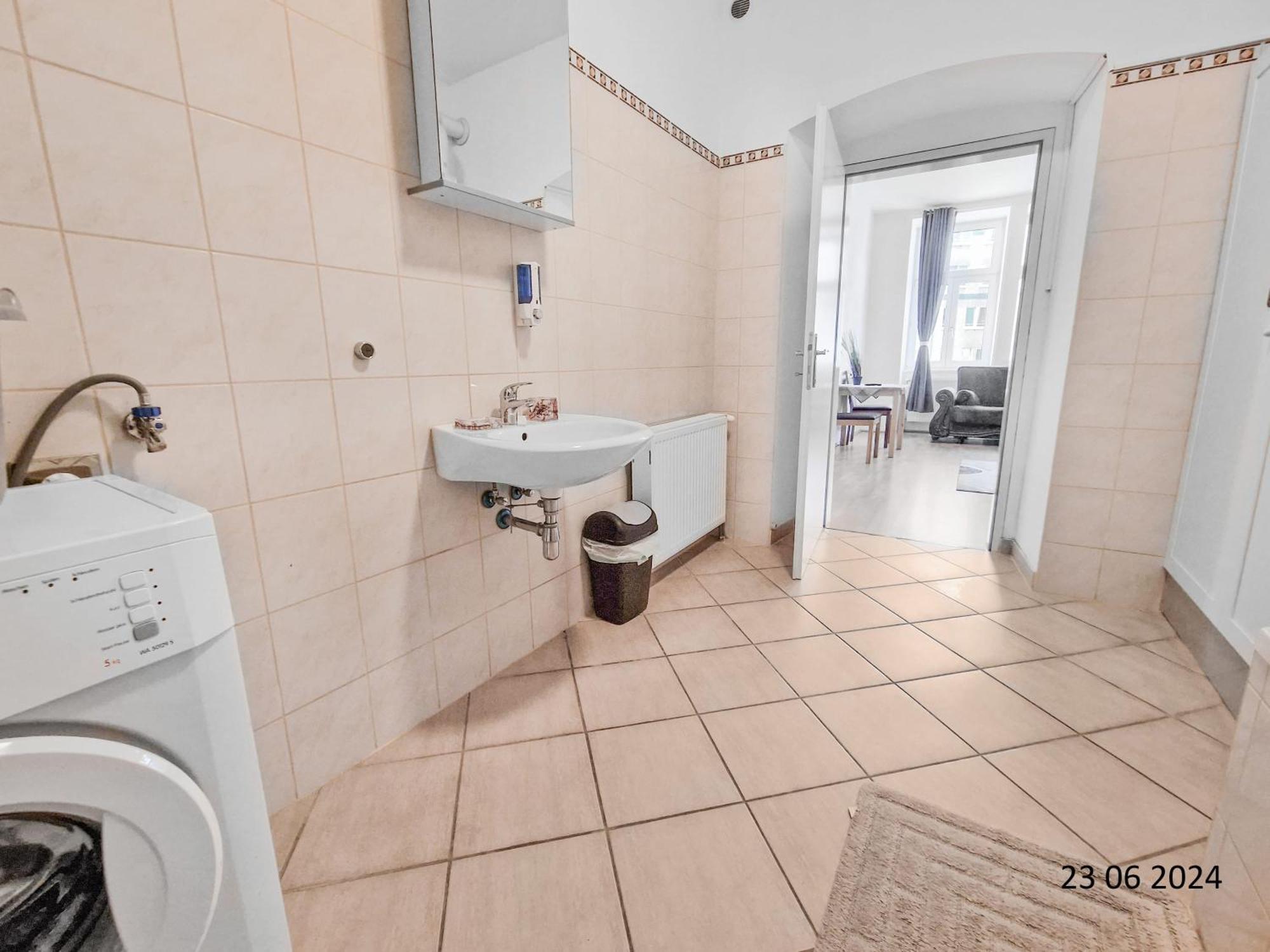Elegant Three-Bedroom Suite ウィーン エクステリア 写真